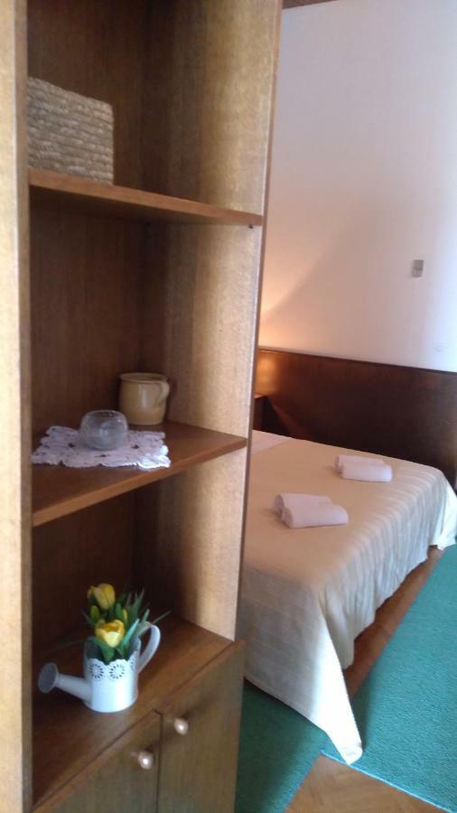 House Nede Medic Hotel Brela Ngoại thất bức ảnh