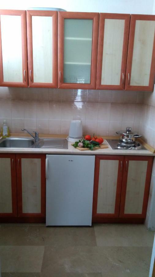 House Nede Medic Hotel Brela Ngoại thất bức ảnh